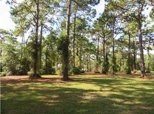 143 Putnal St, Carrabelle, FL 32322