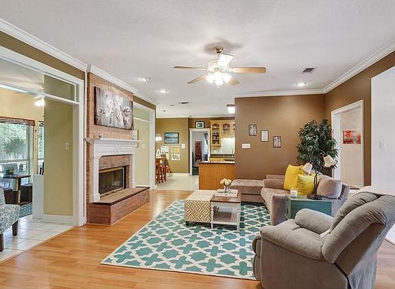 3rd image of 30321 Ashley Dr