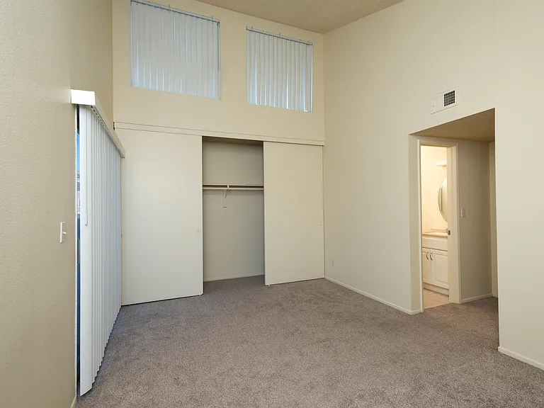 14108 Clarkdale Ave — Photo 17