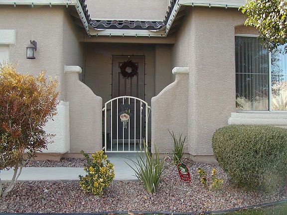 Front Courtyard Entry
