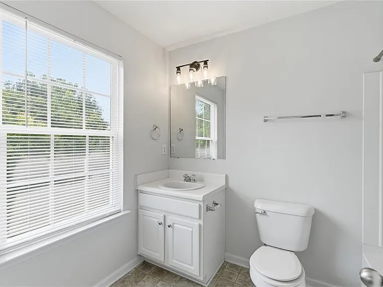 6710 Stoneleigh Way — Photo 25