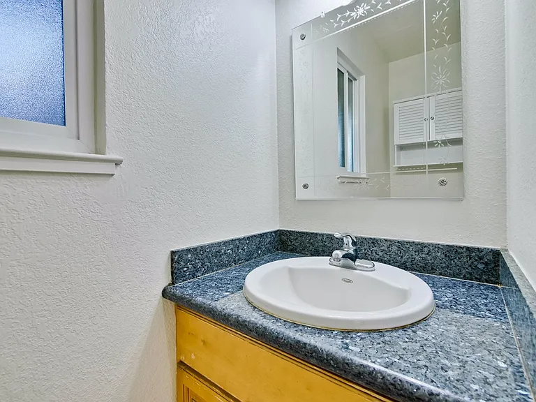 21099 Red Fir Ct — Photo 41