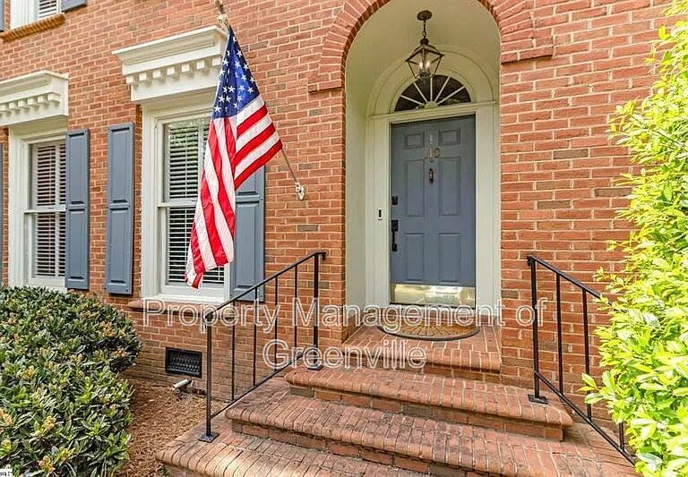 110 Kilkenney Ct — Photo 14