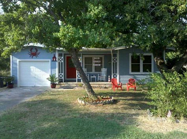 1st image of 802 W Washington Ave