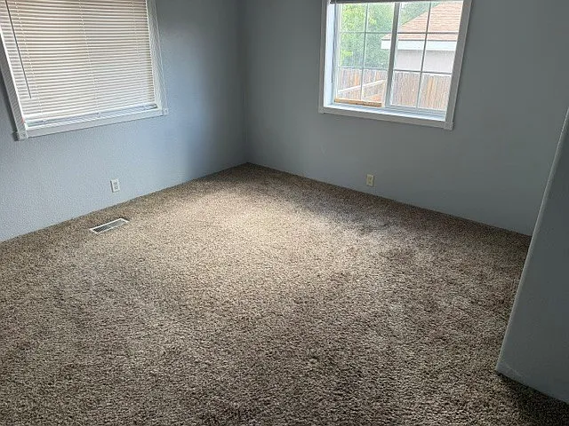 4975 Newport Ct — Photo 5
