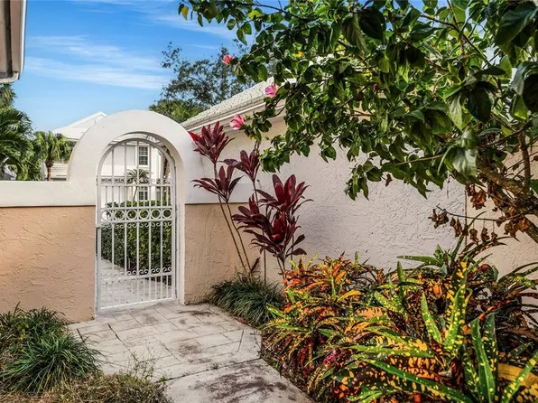 58 Windsor Ln, Palm Beach Gardens, FL 33418