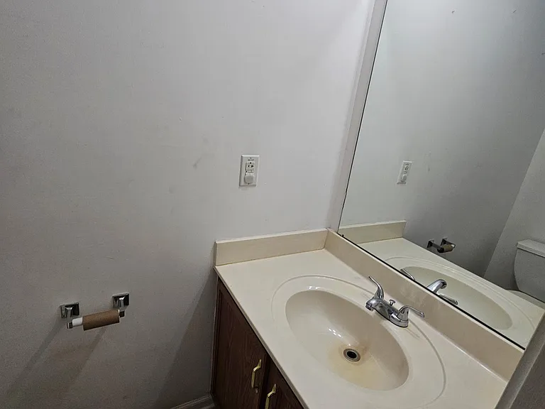 2302 Raleigh Ct #2 — Photo 10