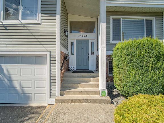 2nd image of 45793 Lewis Ave