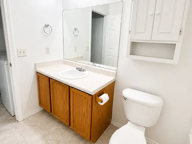 Willow Park Apartments — Photo 23