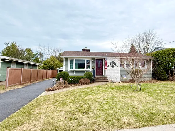 83 Bailey Ave, Plattsburgh, NY 12901