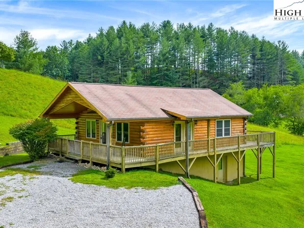 637 River Country Road, Piney Creek, NC 28663