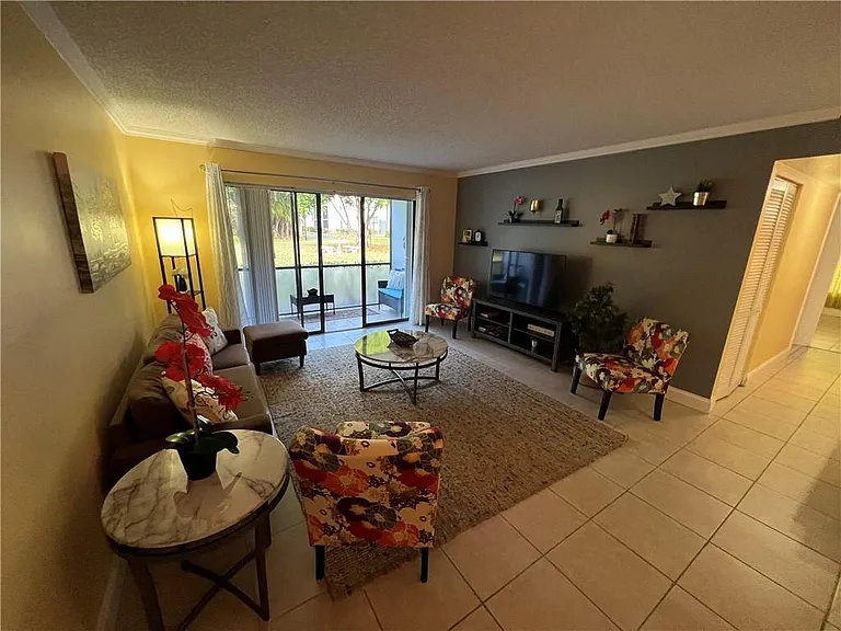 1009 Green Pine Blvd #G1 — Photo 12