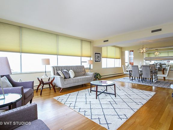 3rd image of 1000 N Lake Shore Plz APT 41D