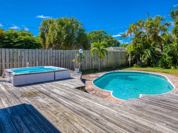 1227 N Ocean Breeze, Lake Worth Beach, FL 33460