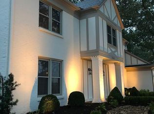 1950 Ridgeway Rd, Memphis, TN 38119