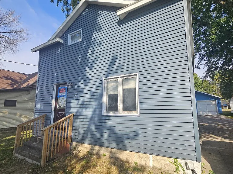 217 2nd Ave SE — Photo 5