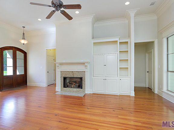 5th image of 480 S Club Ave