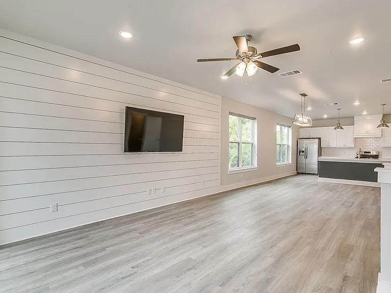 3210 Forest Park Blvd — Photo 19