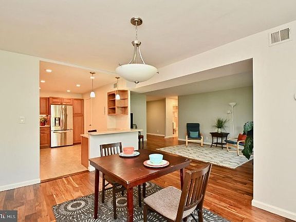 3rd image of 5901 Mount Eagle Dr APT 802