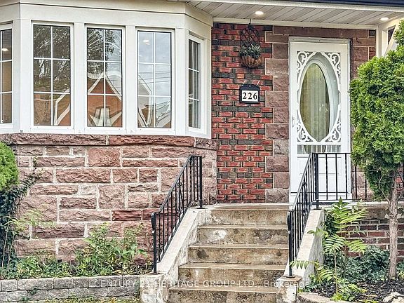 2nd image of 226 Donlands Ave
