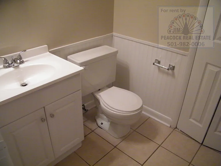 3021-3023 Hines Dr — Photo 7
