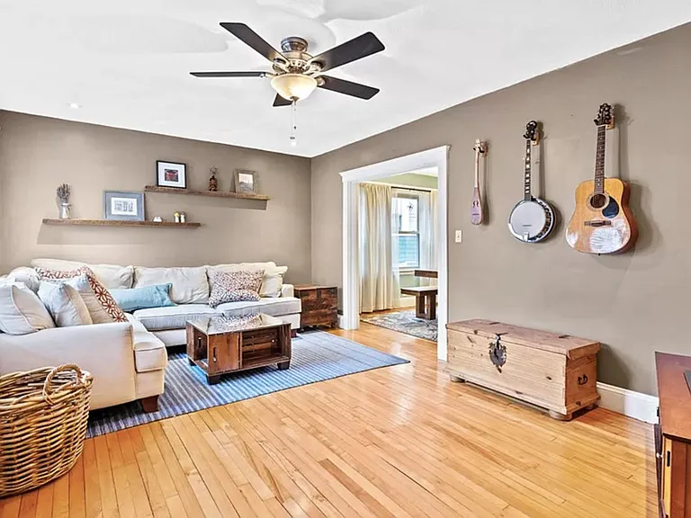 22 Fairfax St #1 — Photo 2