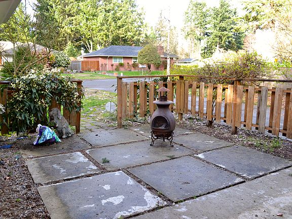 3rd image of 6004 119th St SW