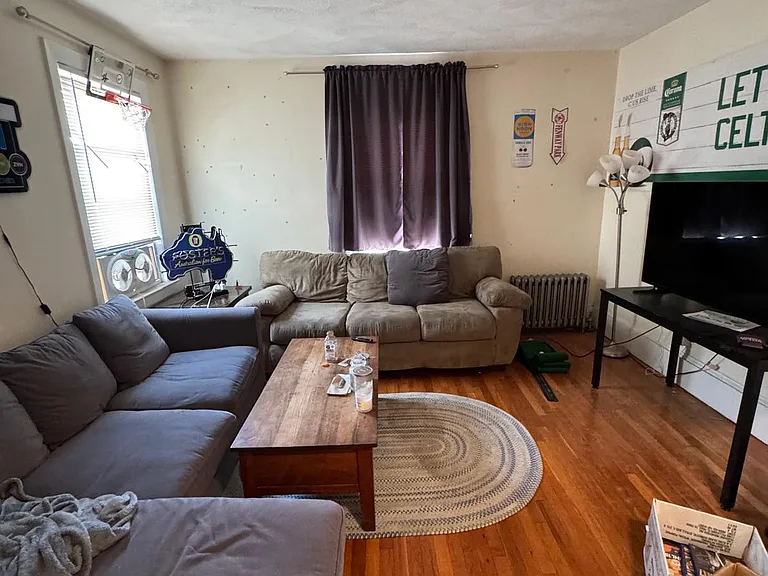 91-93 Cushing St #2 — Photo 12