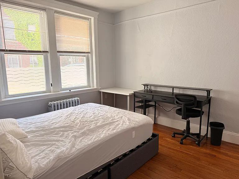 1691 Commonwealth Ave #10 — Photo 3
