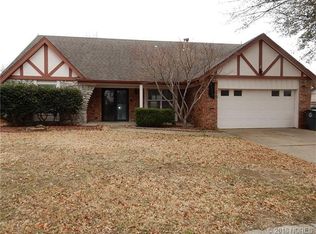 9070 E 29th St S, Tulsa, OK 74129