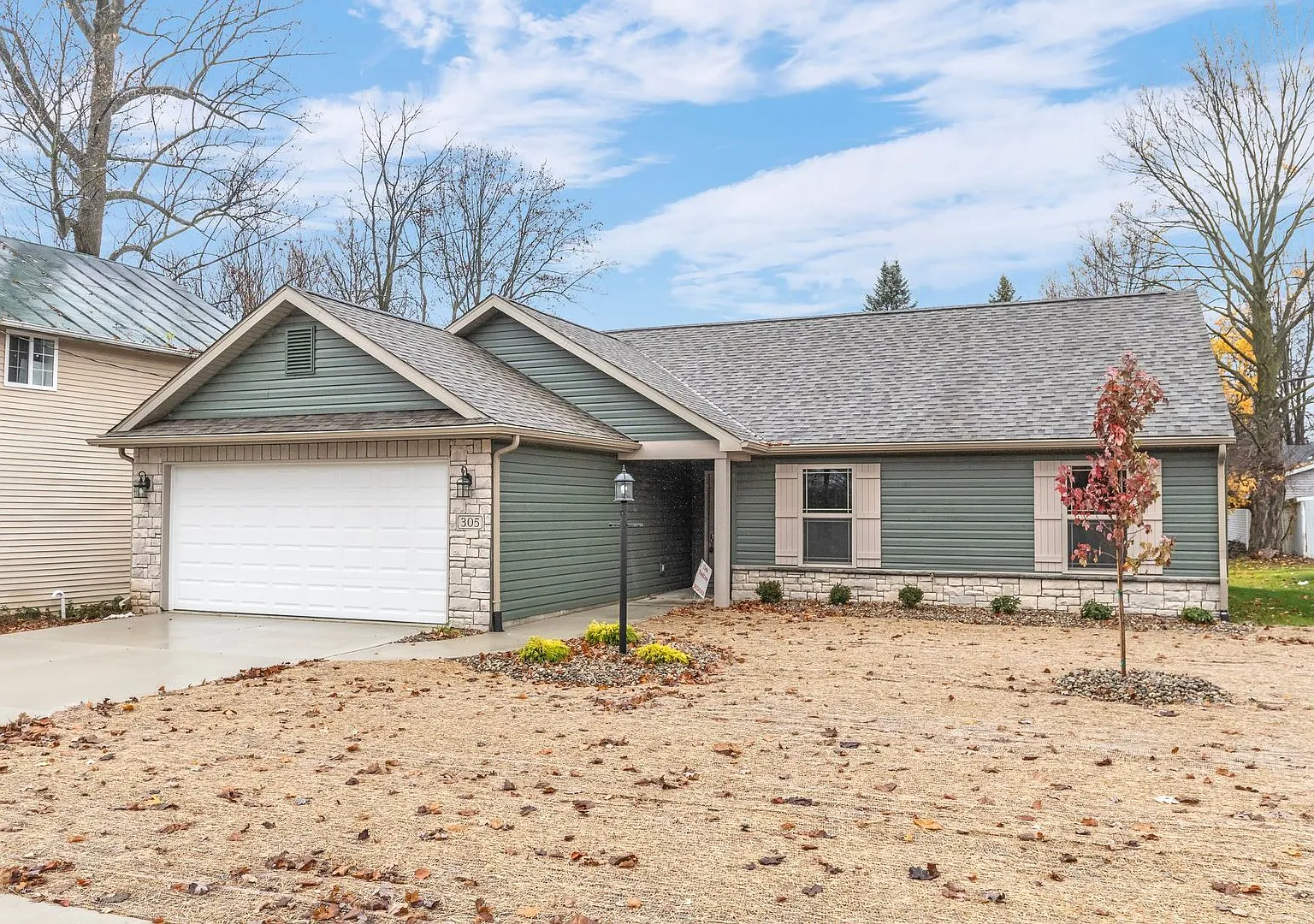 New Build w/ Attached Garage and Tons of Space — Photo 2