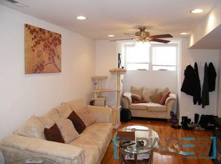 918 W Addison St #G, Chicago, IL 60613