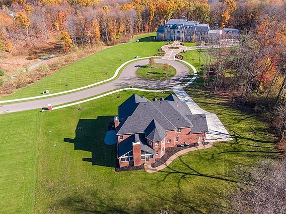 3rd image of 104 Silver Pines Dr