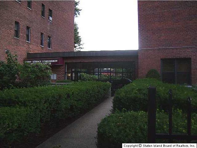 1st image of 100 Colfax Ave APT 3Y