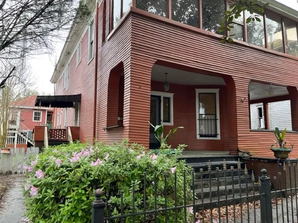 210 W 37th St #A, Savannah, GA 31401