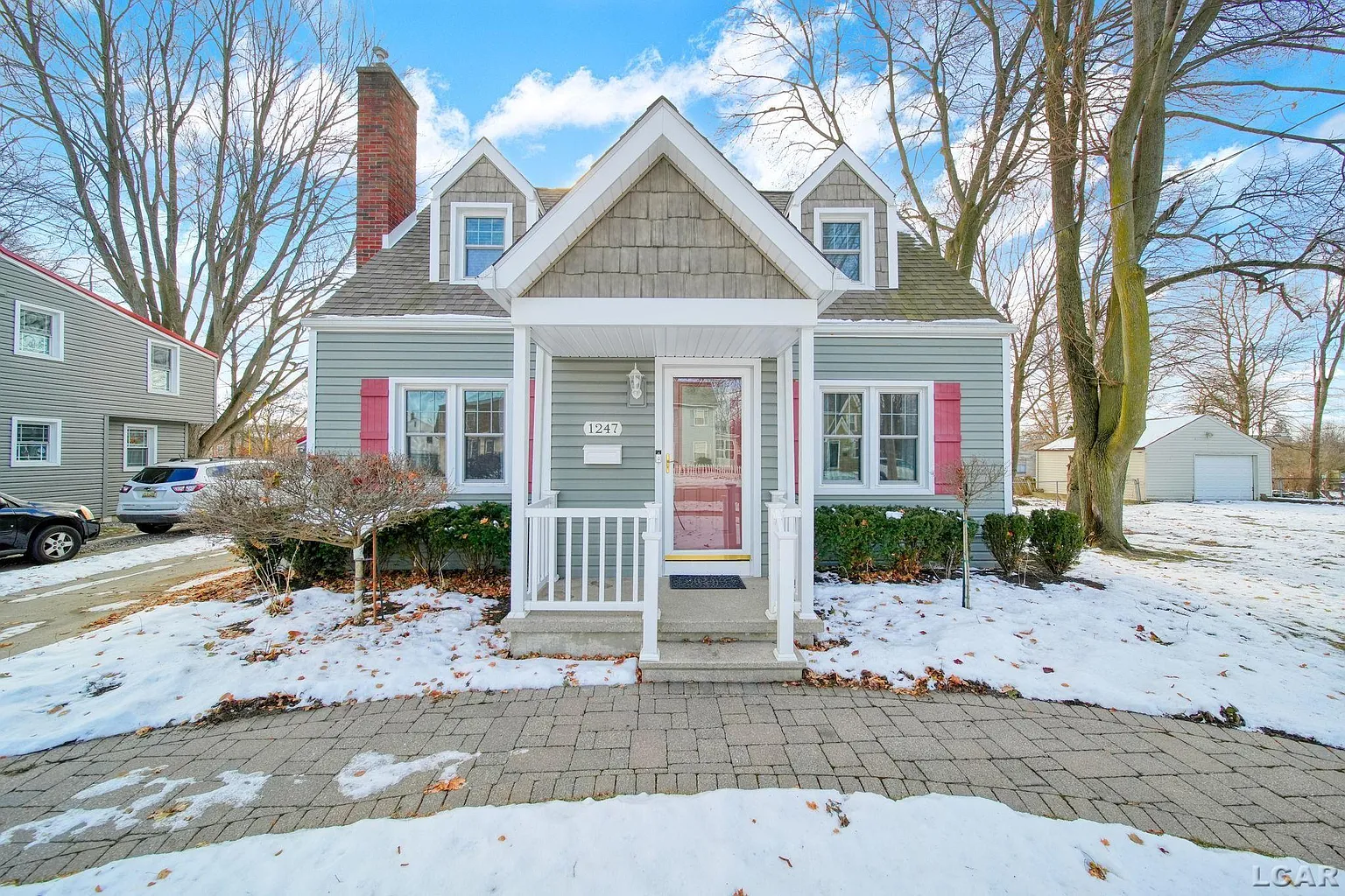 1247 University Ave photo 1