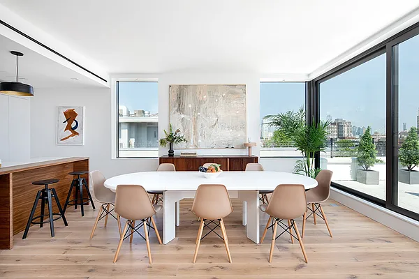 Sold by Compass | media 25