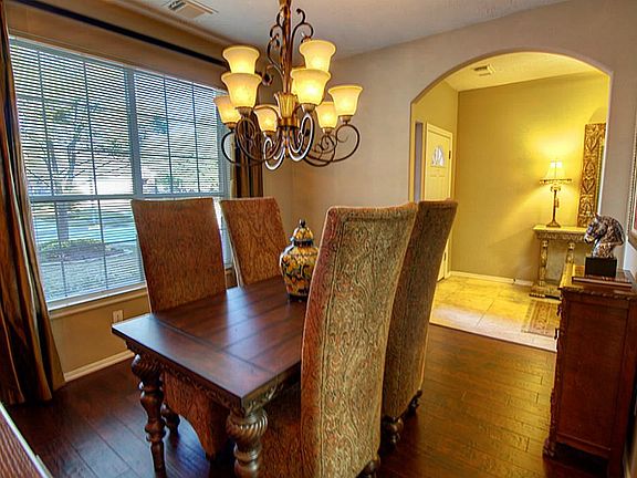 4th image of 24507 Drakefield Ct