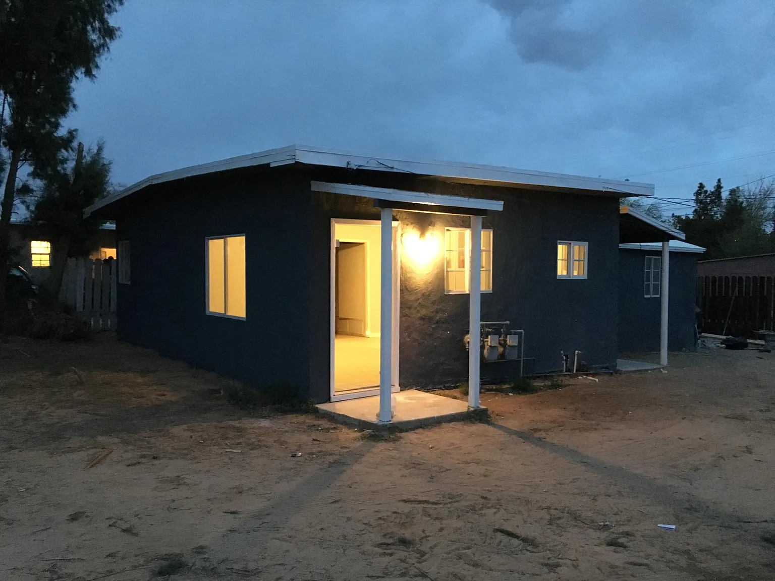 2 bed, $1,100 — Photo 1