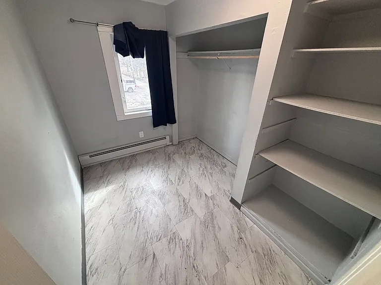 4321 Thompson Ave #6 — Photo 4