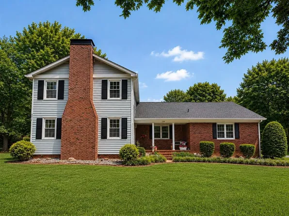 338 Hillwood Dr, Bowling Green, KY 42101