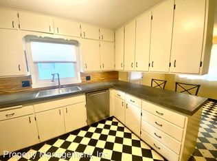 4425 Hillside St, Lincoln, NE 68506