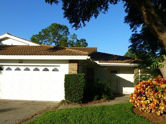 2nd image of 5516 Garden Lakes Dr