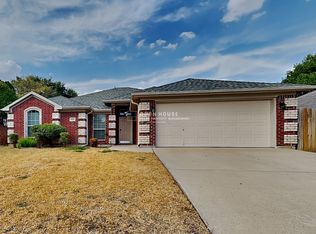 5825 Imes Ln, Fort Worth, TX 76179