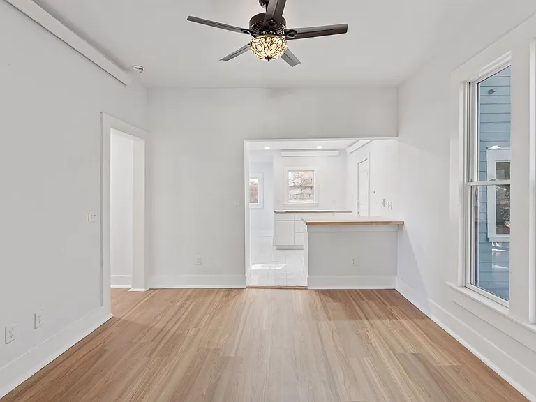 151 Ruxton Ave #B — Photo 10