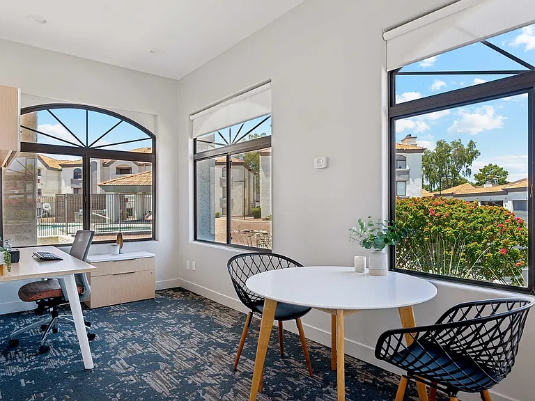 Twin Palms — Photo 20