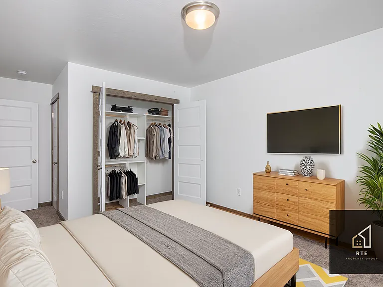 1200 Abigail Ln — Photo 28