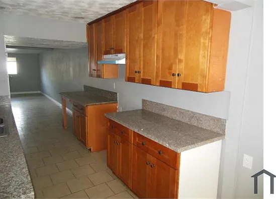 1923 N Alhambra Ave #E — Photo 10