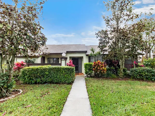 423 Narrowleaf Ct, Royal Palm Beach, FL 33411