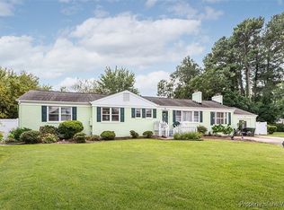 11 Commander Dr, Hampton, VA 23666